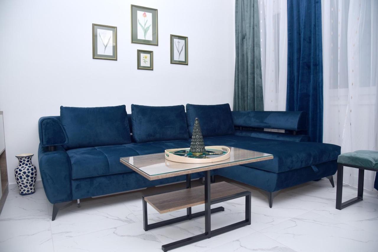 La Luna Premium Deluxe Apartment With Free Jacuzzi, Bikes & Covered Parking Nasice Εξωτερικό φωτογραφία