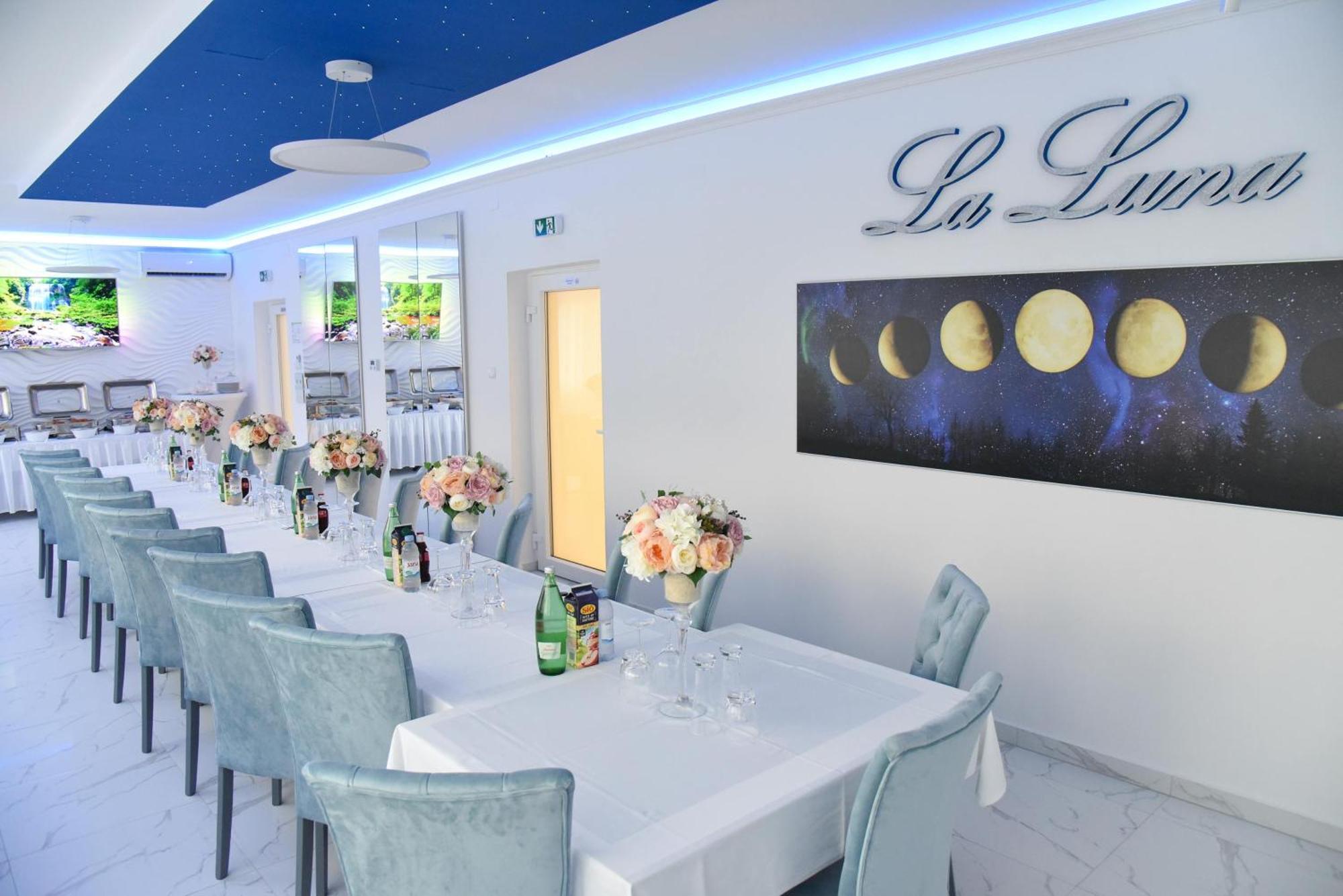 La Luna Premium Deluxe Apartment With Free Jacuzzi, Bikes & Covered Parking Nasice Εξωτερικό φωτογραφία